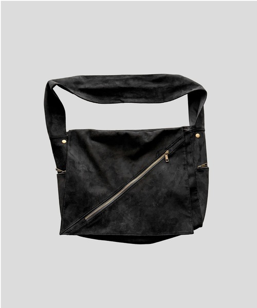 cii(シー)の「slash zip vintage shoulder bag / スラッシュジップヴィンテージショルダーバッグ(ショルダーバッグ・メンズ・ブラック/ブラウン・FREE)」の1枚目の写真