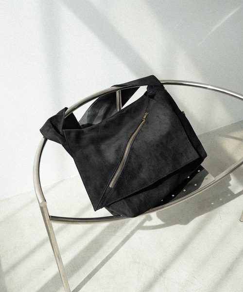 cii(シー)の「slash zip vintage shoulder bag / スラッシュジップヴィンテージショルダーバッグ(ショルダーバッグ・メンズ・ブラック/ブラウン・FREE)」の10枚目の写真