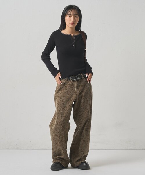 WHO'S WHO gallery(フーズフーギャラリー)の「リンガーヘンリーネックニット(ニット/セーター・レディース・アイボリー/ブラック/ネイビー/ブラウン・FREE)」の22枚目の写真