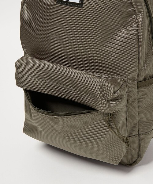 NEW ERA（ニューエラ）の「＜NEW ERA＞Child ライトパック / バックパック（ 11L ） / キッズ（バックパック/リュック・キッズ・ブラック/オリーブ・FREE）」の11枚目の写真