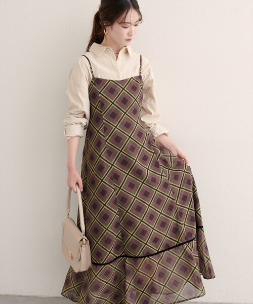 natural couture(ナチュラルクチュール)の「コーデュロイオーバーサイズシャツ(シャツ/ブラウス・レディース・ピンク/ブラウン/アイボリー・FREE)」の9枚目の写真