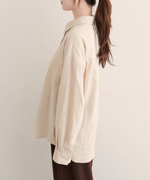 natural couture(ナチュラルクチュール)の「コーデュロイオーバーサイズシャツ(シャツ/ブラウス・レディース・ピンク/ブラウン/アイボリー・FREE)」の15枚目の写真