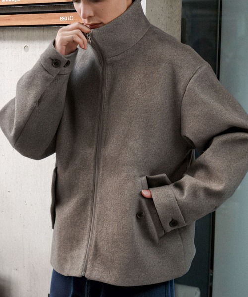 MONO-MART（モノマート）の「テックメルトン スタンドカラー ショートコートジップアップブルゾン（その他アウター・メンズ・モカ/ダークネイビー/グレー/ブラック・S/M/L）」の3枚目の写真
