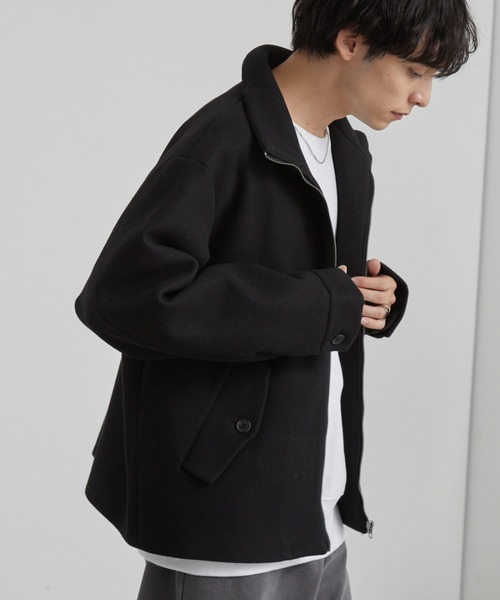 MONO-MART（モノマート）の「テックメルトン スタンドカラー ショートコートジップアップブルゾン（その他アウター・メンズ・モカ/ダークネイビー/グレー/ブラック・S/M/L）」の6枚目の写真