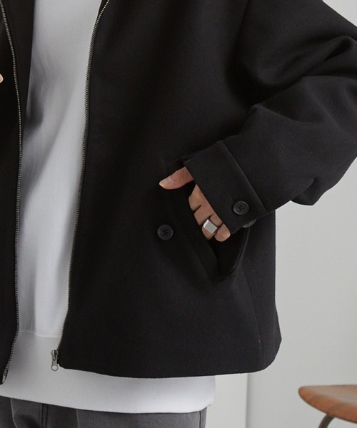 MONO-MART（モノマート）の「テックメルトン スタンドカラー ショートコートジップアップブルゾン（その他アウター・メンズ・モカ/ダークネイビー/グレー/ブラック・S/M/L）」の8枚目の写真