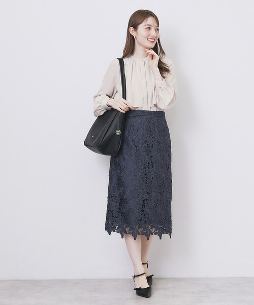 index(インデックス)の「サテンバンドカラーブラウス【洗濯機OK/イージーアイロン】(シャツ/ブラウス・レディース・ブラウン系その他/ナチュラル/ピンク・36/38/40/42)」の9枚目の写真