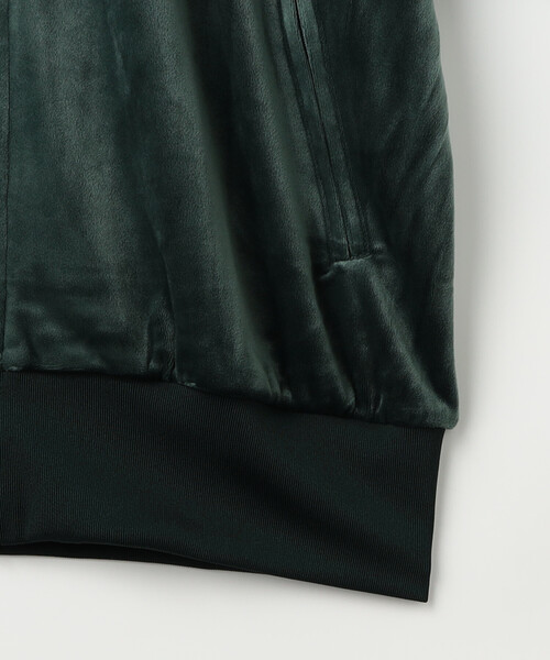 adidas(アディダス)の「adidas/アディダス FB TT VELOUR(その他アウター・メンズ・チャコールグレー/ブラウン/グリーン・MEDIUM/LARGE/X-LARGE)」の6枚目の写真