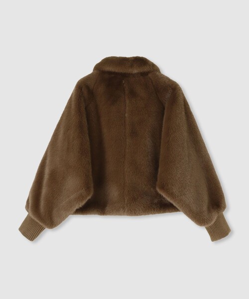 allureville（アルアバイル）の「フェイクミンクファーブルゾン（ブルゾン・レディース・モカ/ダークブラウン・2）」の7枚目の写真