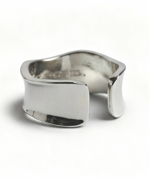 NO ID.（ノーアイディ）の「【NO ID.】Distortion Ring / ディストーション リング（ネックレス・メンズ・シルバー・ONE SIZE）」の5枚目の写真