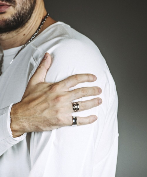 NO ID.（ノーアイディ）の「【NO ID.】Distortion Ring / ディストーション リング（ネックレス・メンズ・シルバー・ONE SIZE）」の6枚目の写真