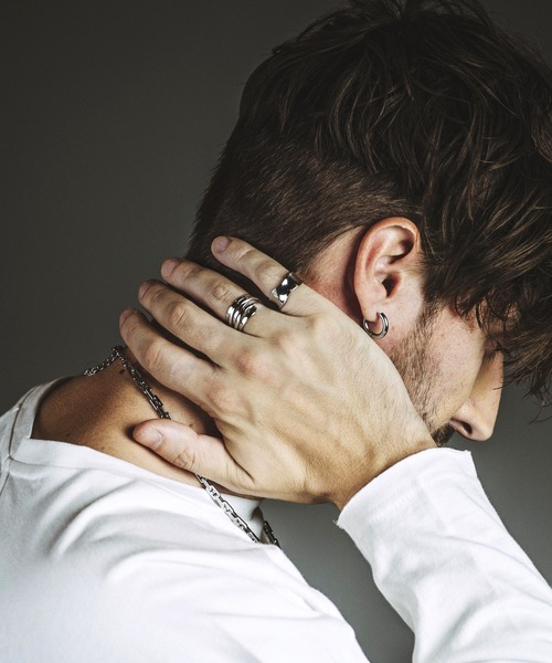 NO ID.（ノーアイディ）の「【NO ID.】Distortion Ring / ディストーション リング（ネックレス・メンズ・シルバー・ONE SIZE）」の7枚目の写真