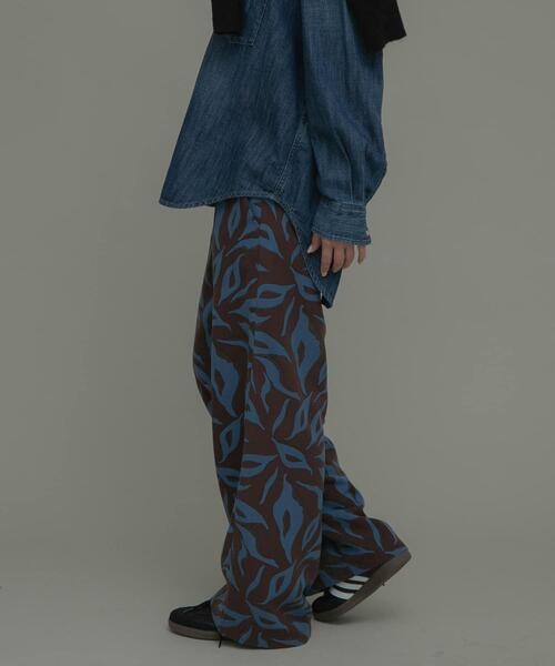 URBAN RESEARCH Sonny Label（アーバンリサーチサニーレーベル）の「ニュアンスプリントイージーパンツ（その他パンツ・レディース・チャコールグレー/ベージュ/ブラウン・FREE）」の19枚目の写真