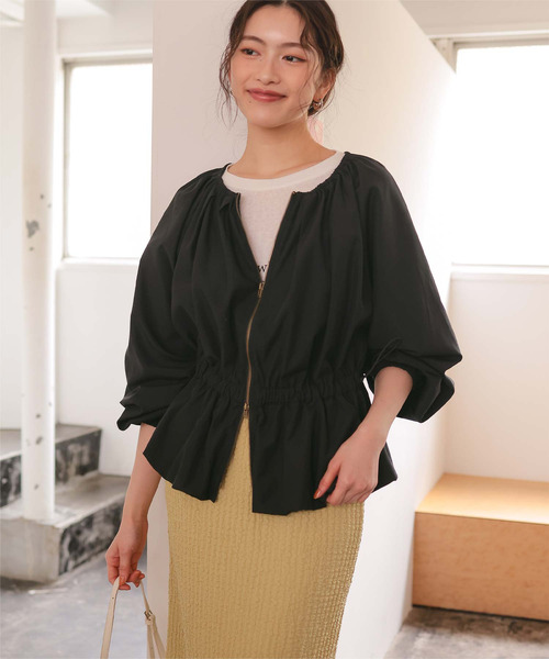 titivate（ティティベイト）の「ペプラムギャザーボリュームブルゾン（ブルゾン・レディース・ライトベージュ/ブラック/ベージュ/ピンク・M/L）」の13枚目の写真