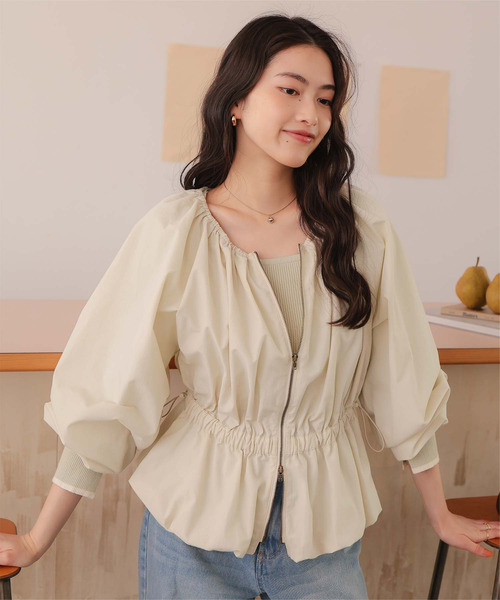 titivate（ティティベイト）の「ペプラムギャザーボリュームブルゾン（ブルゾン・レディース・ライトベージュ/ブラック/ベージュ/ピンク・M/L）」の18枚目の写真