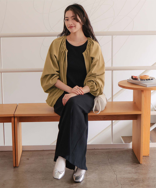 titivate（ティティベイト）の「ペプラムギャザーボリュームブルゾン（ブルゾン・レディース・ライトベージュ/ブラック/ベージュ/ピンク・M/L）」の14枚目の写真