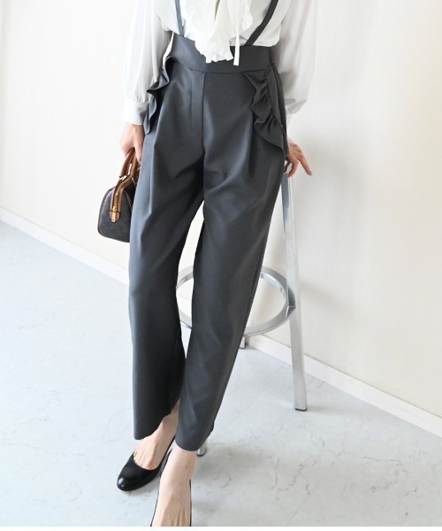 Neige(ネージュ)の「2wayサロペットフリルポケットパンツ(サロペット/オーバーオール・レディース・ブラック・ONE SIZE)」の10枚目の写真