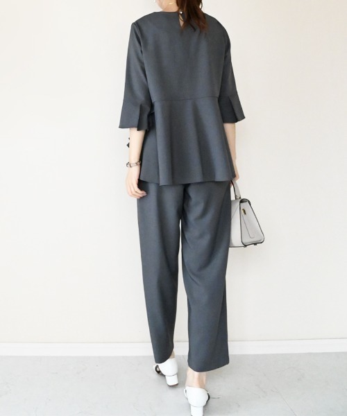 Neige(ネージュ)の「2wayサロペットフリルポケットパンツ(サロペット/オーバーオール・レディース・ブラック・ONE SIZE)」の15枚目の写真