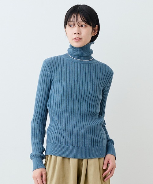 THREE FIFTY STANDARD(スリーフィフティースタンダード)の「THREE FIFTY STANDARD日本製のコットン100%リブタートル(ニット/セーター・レディース・グレイッシュブルー/ダークネイビー/ホワイト系その他・3L/LL/M/L)」の1枚目の写真