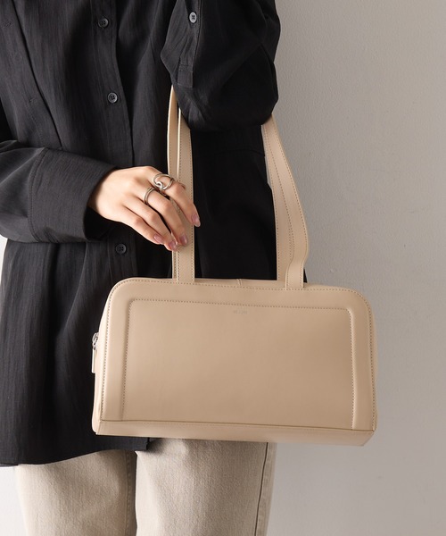 Beau're(ヴュレ)の「【BEAURE】カウレザー ロングハンドルボストンバッグ B-26137(ボストンバッグ・レディース・ベージュ/ライトグリーン/ブラック/ブラウン・FREE)」の19枚目の写真