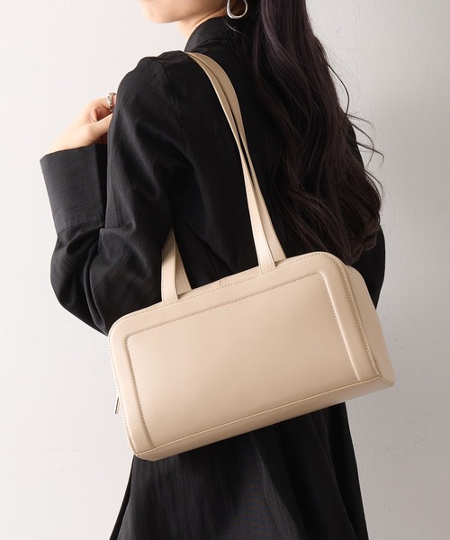 Beau're(ヴュレ)の「【BEAURE】カウレザー ロングハンドルボストンバッグ B-26137(ボストンバッグ・レディース・ベージュ/ライトグリーン/ブラック/ブラウン・FREE)」の20枚目の写真