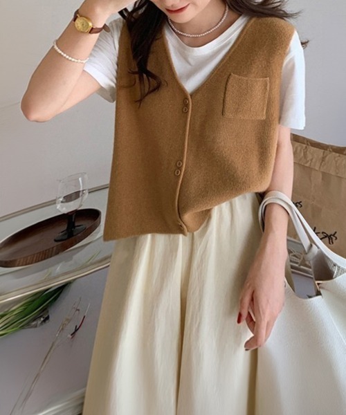 Miniministore（ミニミニストア）の「Vネックニットベスト ニットジレ 重ね着（ベスト・レディース・キャメル/ベージュ/ブラック/カーキ/アイボリー/グレー/ブラウン・FREE）」の7枚目の写真