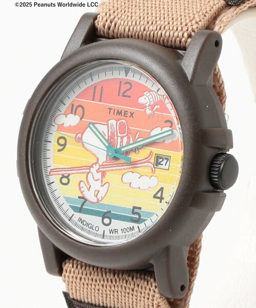 TIMEX（タイメックス）の「TIMEX / PEANUTS CAMPER SKI（ユニセックス）（アナログ腕時計・レディース・ブラウン・ONE SIZE）」の2枚目の写真