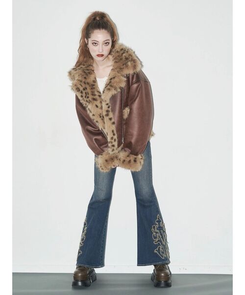 EVRIS（エヴリス）の「ウエスタンデザインフレアデニムパンツ（デニムパンツ・レディース・インディゴブルー/ライトブルー・SMALL/MEDIUM）」の22枚目の写真