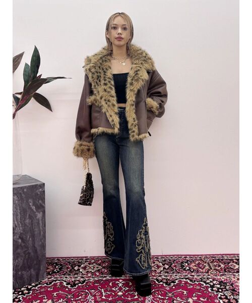 EVRIS（エヴリス）の「ウエスタンデザインフレアデニムパンツ（デニムパンツ・レディース・インディゴブルー/ライトブルー・SMALL/MEDIUM）」の3枚目の写真