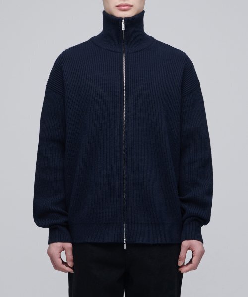 MUSINSA STANDARD（ムシンサスタンダード）の「リラックスドリブニットジップアップ [ネイビー]（ニット/セーター・メンズ・その他・SMALL/MEDIUM/LARGE/X-LARGE/XX-LARGE）」の4枚目の写真