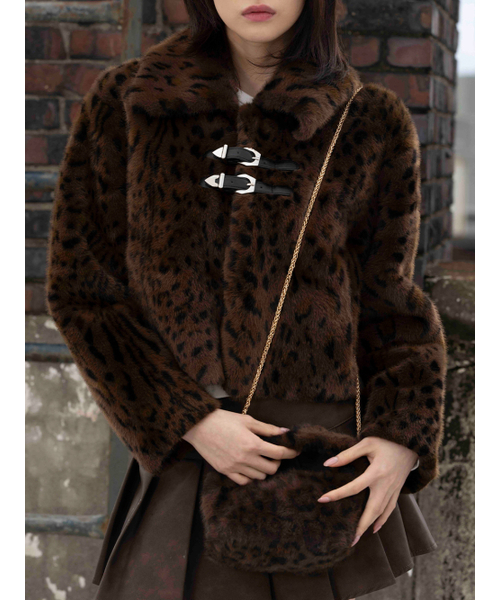 d.i.a. ダイア　トップス　レオパード　ビジュー　レア セール】レオパードフェイクファー クロップビジュー ジャケット