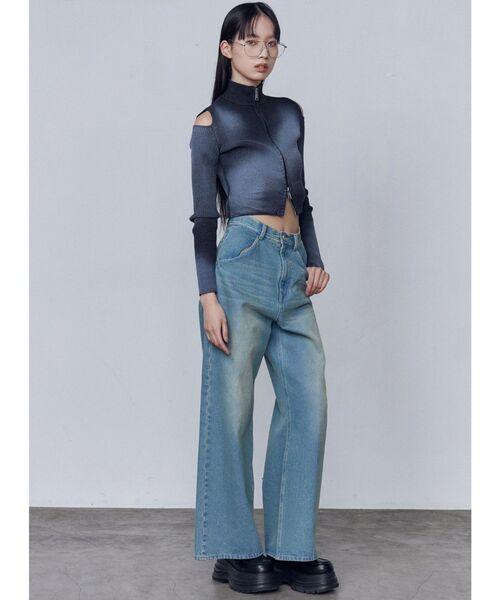 EMODA(エモダ)の「ワイドルーズジーンズ(デニムパンツ・レディース・ライトブルー/インディゴブルー/ベージュ・SMALL/MEDIUM)」の4枚目の写真