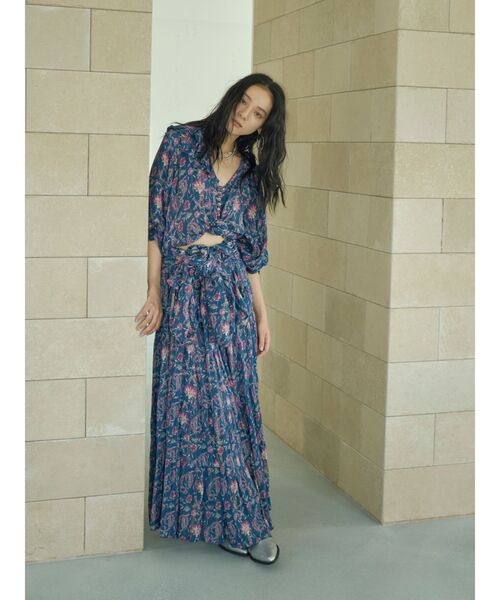 Ungrid（アングリッド）の「エスニックフラワーボリュームワンピース（ワンピース・レディース・オフホワイト/ブルー・FREE）」の4枚目の写真