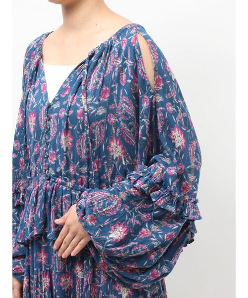 Ungrid（アングリッド）の「エスニックフラワーボリュームワンピース（ワンピース・レディース・オフホワイト/ブルー・FREE）」の15枚目の写真