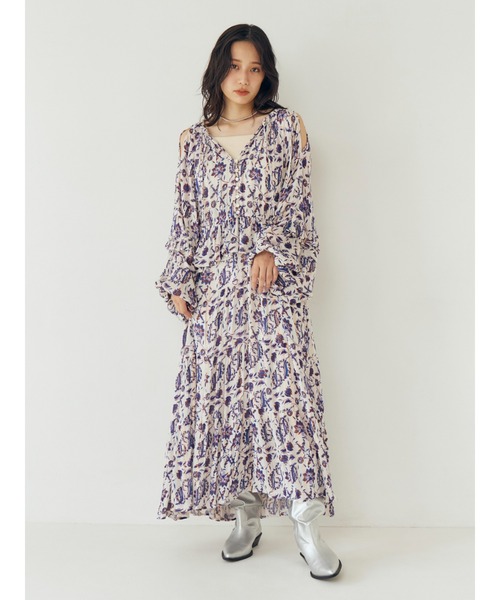 Ungrid（アングリッド）の「エスニックフラワーボリュームワンピース（ワンピース・レディース・オフホワイト/ブルー・FREE）」の20枚目の写真