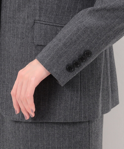 COMME CA(コムサ)の「〔 TALLサイズ 〕 【セットアップ対応】ウールストライプ シングルジャケット(スーツジャケット・レディース・グレー/ネイビー・13号/15号)」の15枚目の写真