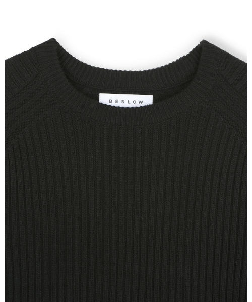 BESLOW(ビースロー)の「CASHMERE BLENDED SLIM FIT CREW NECK KNIT BLACK(ニット/セーター・メンズ・その他・SMALL/MEDIUM/LARGE/X-LARGE)」の2枚目の写真