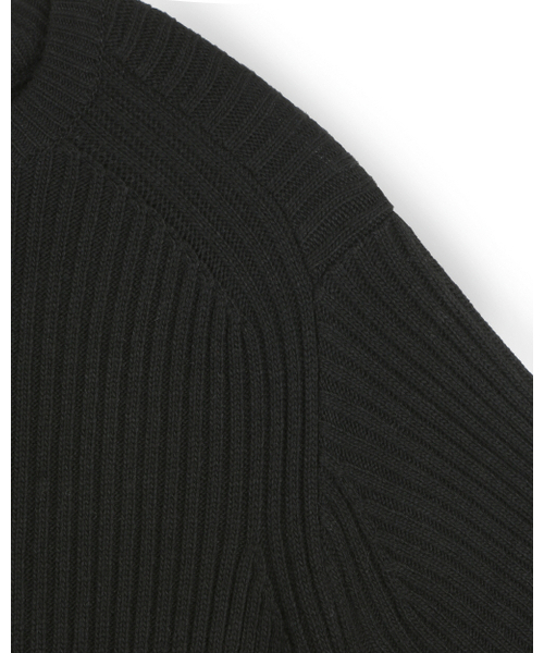 BESLOW(ビースロー)の「CASHMERE BLENDED SLIM FIT CREW NECK KNIT BLACK(ニット/セーター・メンズ・その他・SMALL/MEDIUM/LARGE/X-LARGE)」の3枚目の写真