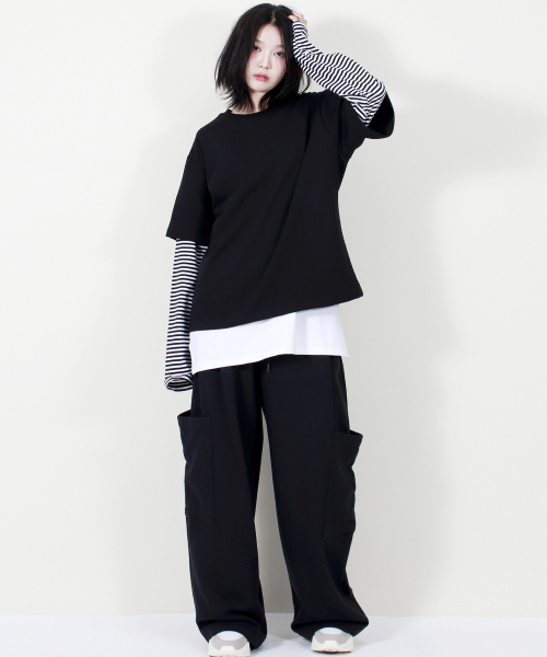 DEMARC(ドゥマーク)の「SIDE POCKET WIDE ONE-TUCK REAL STREET SWEAT PANTS BLACK(スウェットパンツ・レディース・その他・MEDIUM/LARGE)」の1枚目の写真