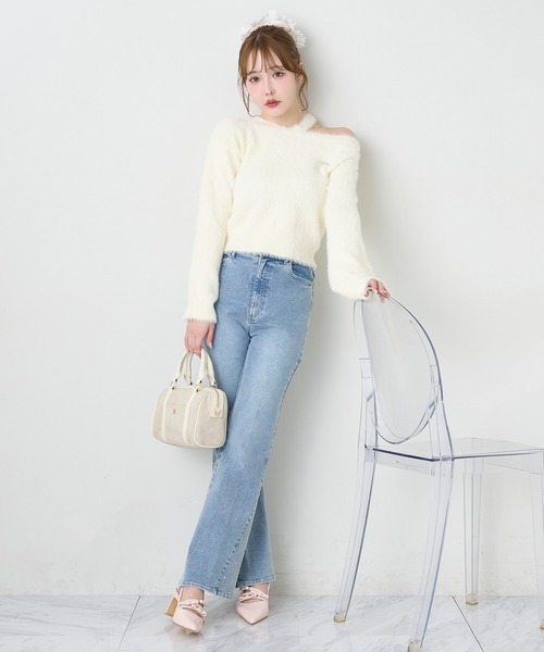 サイズ展開あり】裾ビジューフレアデニムパンツ（デニムパンツ）｜one