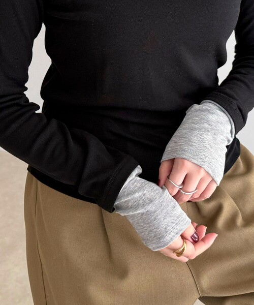 fredy emue（フレディエミュ）の「シアーリブレイヤードロンTシャツ（Tシャツ/カットソー・レディース・サックスブルー/ライトグレー/イエロー/オフホワイト/ブラック/ベビーピンク・38）」の3枚目の写真