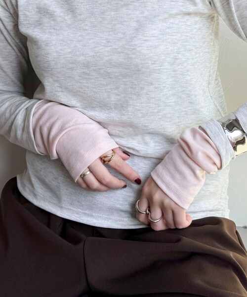 fredy emue（フレディエミュ）の「シアーリブレイヤードロンTシャツ（Tシャツ/カットソー・レディース・サックスブルー/ライトグレー/イエロー/オフホワイト/ブラック/ベビーピンク・38）」の11枚目の写真