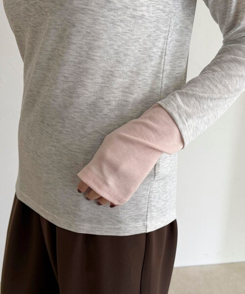 fredy emue（フレディエミュ）の「シアーリブレイヤードロンTシャツ（Tシャツ/カットソー・レディース・サックスブルー/ライトグレー/イエロー/オフホワイト/ブラック/ベビーピンク・38）」の19枚目の写真