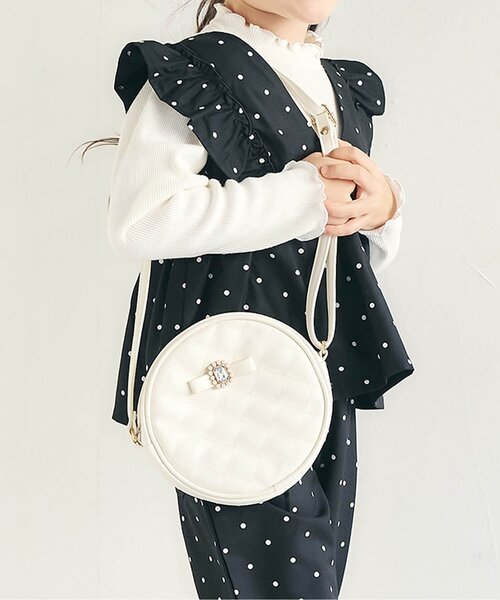 apres les cours(アプレレクール)の「リボンビジューキルティングポシェット(ショルダーバッグ・キッズ・アイボリー・FREE)」の1枚目の写真