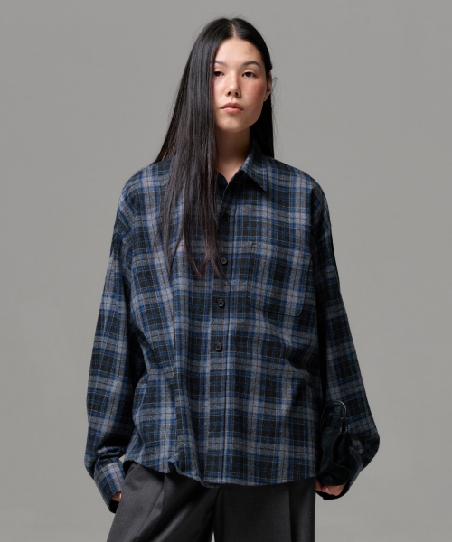 ERA(エラ)の「UNISEX VINTAGE CHECK SHIRT - BLUE GRAY(シャツ/ブラウス・レディース・ブルー・SMALL/MEDIUM)」の14枚目の写真