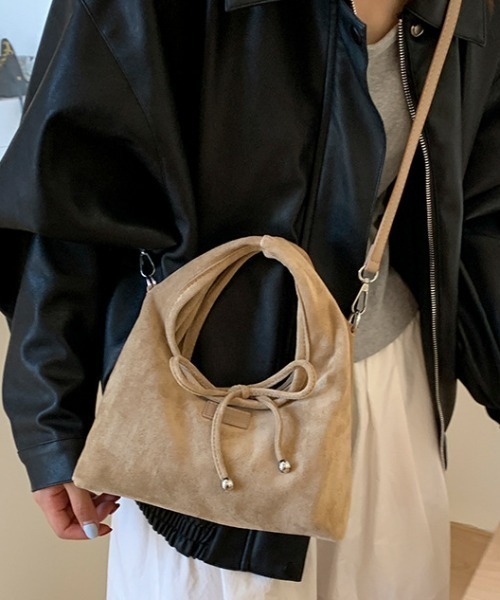 mebole(メボレ)の「スエードボウハンドバッグ(ハンドバッグ・レディース・ブラウン/キャメル/レッド/ベージュ/イエロー・FREE)」の12枚目の写真