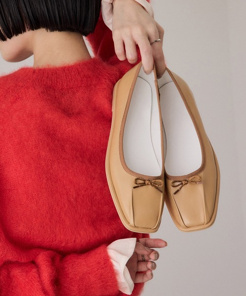 ADAM ET ROPE'（アダムエロペ）の「タックバレエシューズ（バレエシューズ・レディース・ベージュ/ブラック/ブラウン・23/23.5/24/24.5）」の3枚目の写真