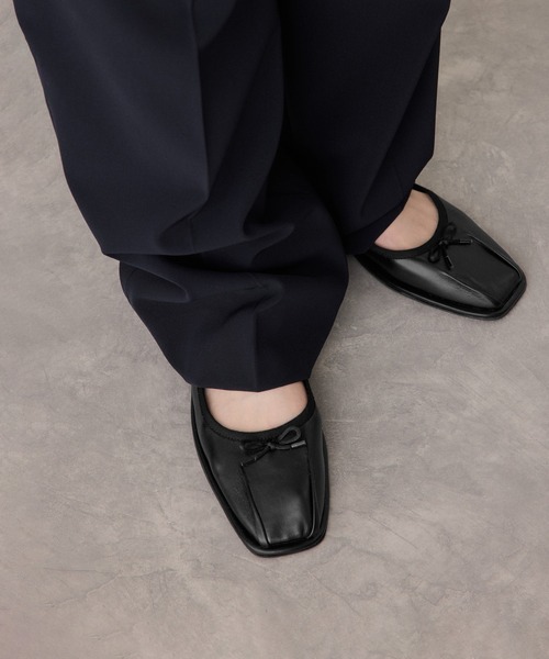 ADAM ET ROPE'（アダムエロペ）の「タックバレエシューズ（バレエシューズ・レディース・ベージュ/ブラック/ブラウン・23/23.5/24/24.5）」の10枚目の写真