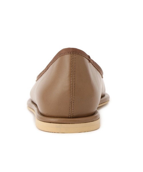 ADAM ET ROPE'（アダムエロペ）の「タックバレエシューズ（バレエシューズ・レディース・ベージュ/ブラック/ブラウン・23/23.5/24/24.5）」の16枚目の写真