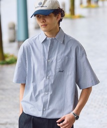 HECT（ヘクト）の「【HECT】Box Silhouette Logo Drawstring S S Shirt   ボックスシルエット ロゴ刺繍 ドロスト レギュラーカラー 半袖シャツ<速乾>（シャツ/ブラウス）」