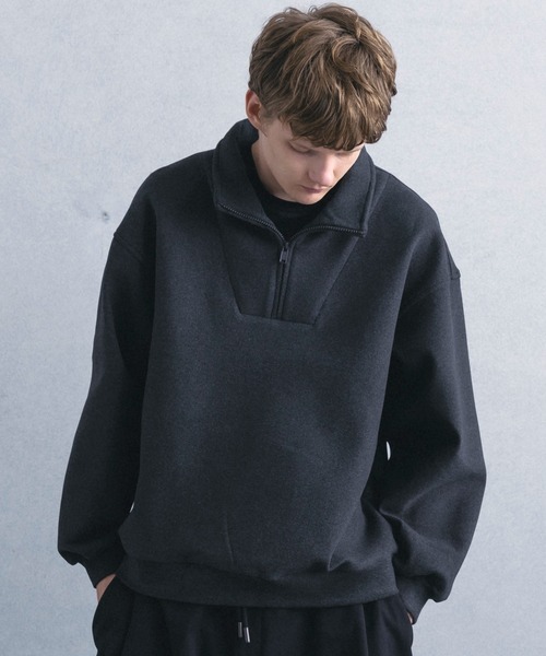 +phenix（プラスフェニックス）の「【WEB・直営店限定】+phenix(プラスフェニックス)HALF-ZIP TRACK TOP ハーフジップ トラック トップ（スウェット・メンズ・ダークグレー・M/L）」の2枚目の写真